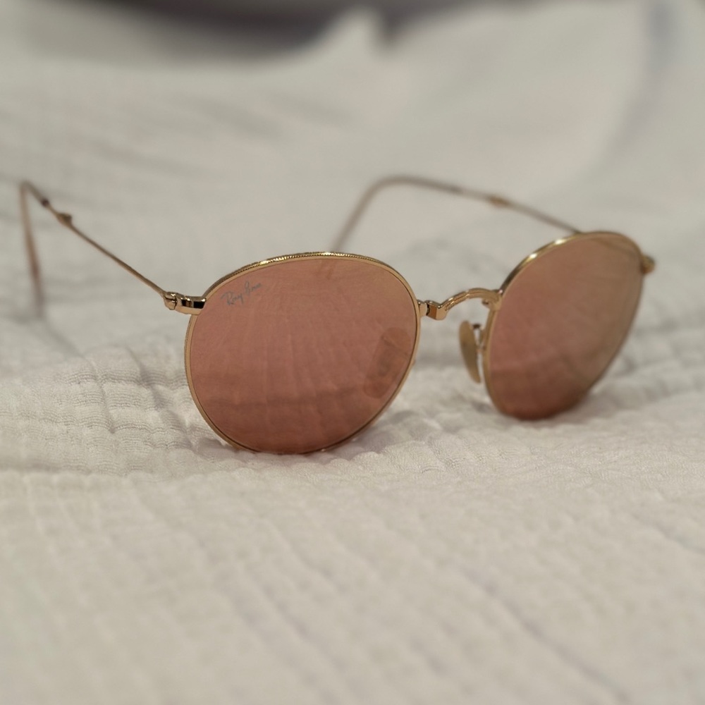 Ray-Ban Round Foldable Sunglasses- Pink Mirrored Lenses with Gold Frame